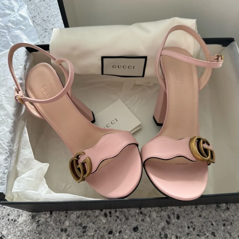 Gucci Pink Block Heel Sandals with Gold GG Logo - Picture 2 of 11